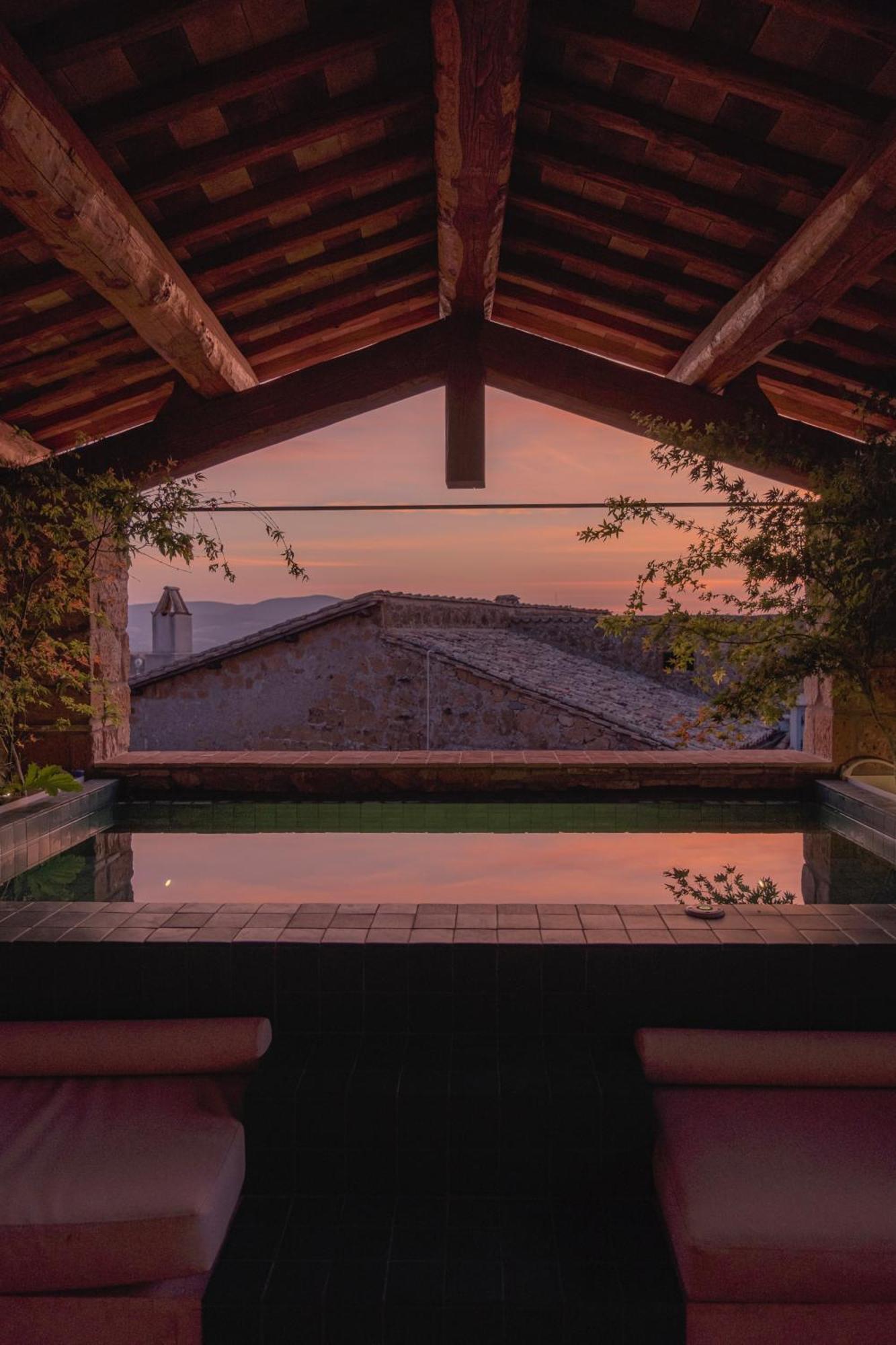 Palazzo Petrvs Hotel Orvieto Exterior photo